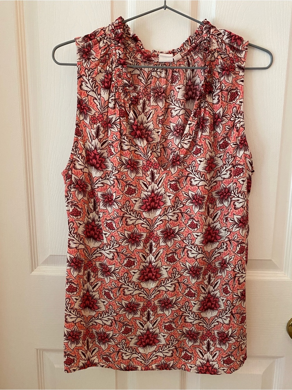 GAP Sleeveless Top Ruffled V-neck Pink & White Floral Print